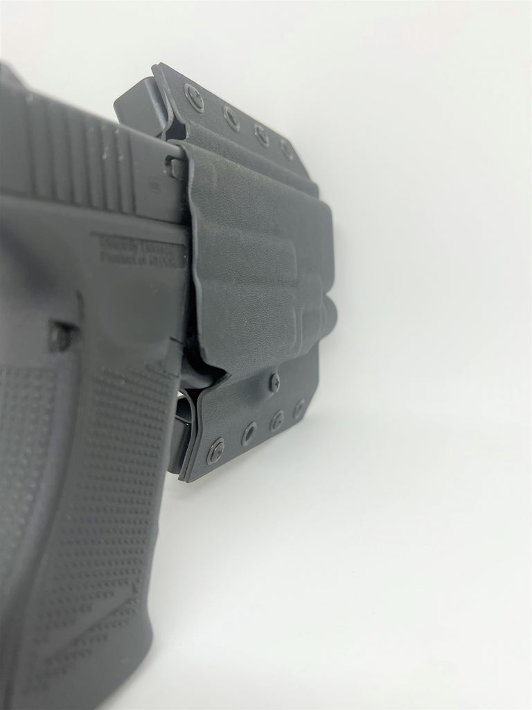 Glock 17 with Streamlight TLR-7/7A Light OWB Holster